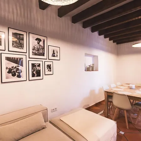 Casa Arroyo De San Andres بيت للعطل *